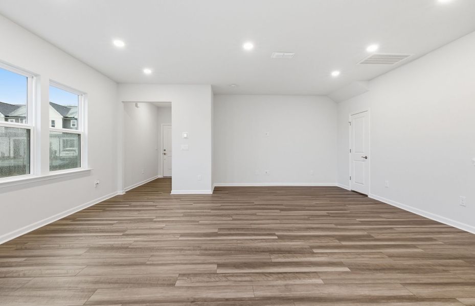 Spacious, unfurnished interior of a new home in McConnell Ridge, McLeansville (Image 20). Spacious, unfurnished interior of a new home in McConnell Ridge, McLeansville (Image 20).