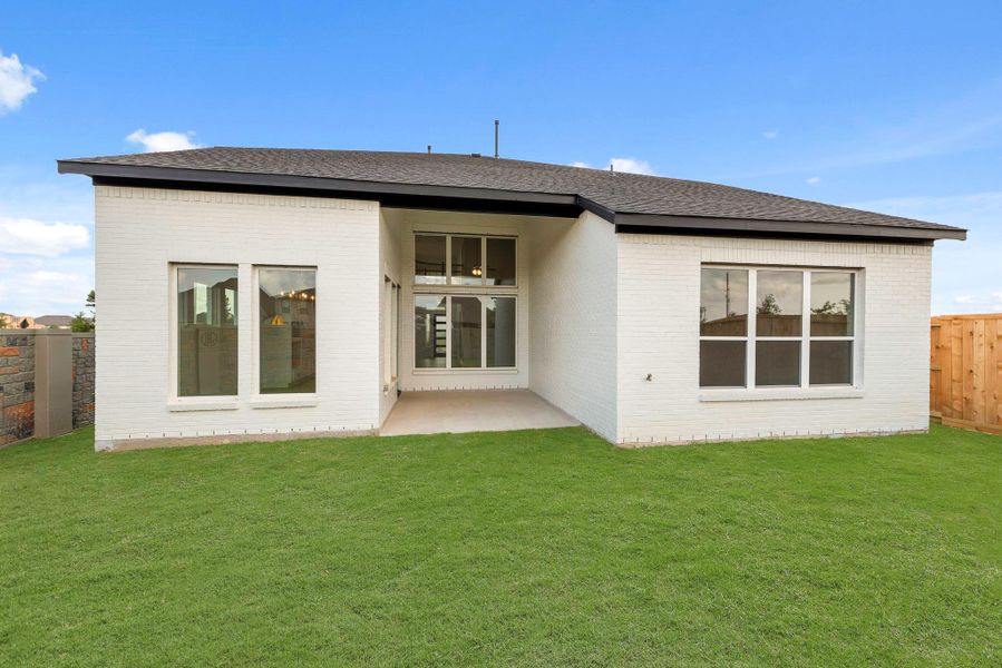 Representative image. Features, specifications, selections and colors may vary.