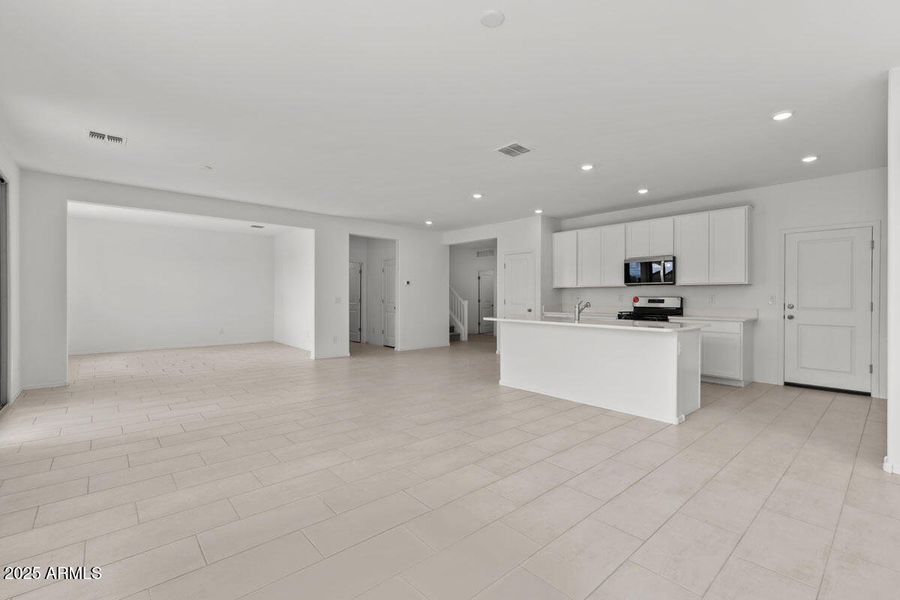 KBPHX_MIR_DesertOasis-Lot156_0245_1-1200 KBPHX_MIR_DesertOasis-Lot156_0245_1-1200