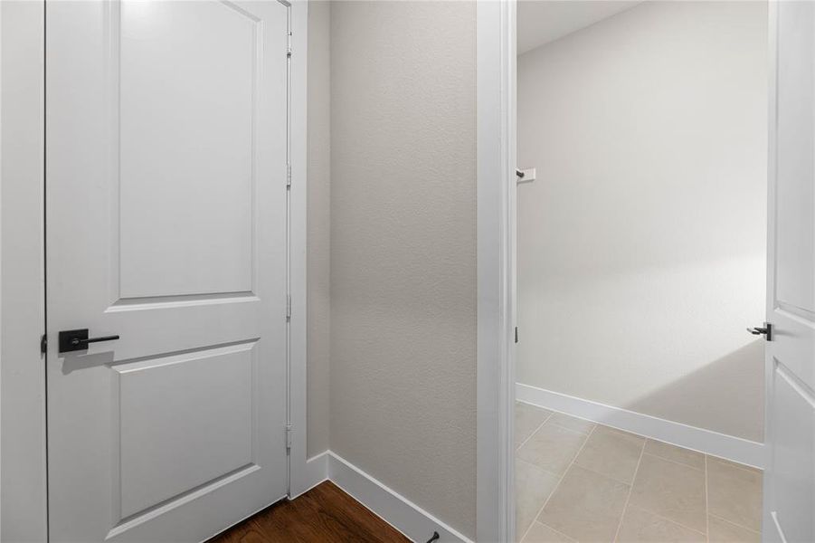 Spacious, unfurnished interior of a new home in King Crossing Estates, Van Alstyne (Image 29).