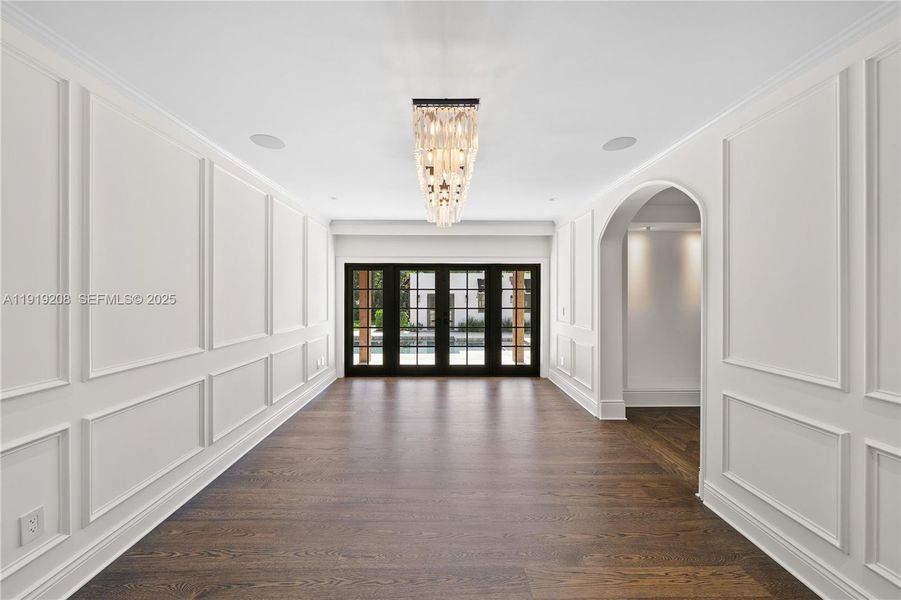 Spacious, unfurnished interior of a new home in , Coral Gables (Image 40). Spacious, unfurnished interior of a new home in , Coral Gables (Image 40).