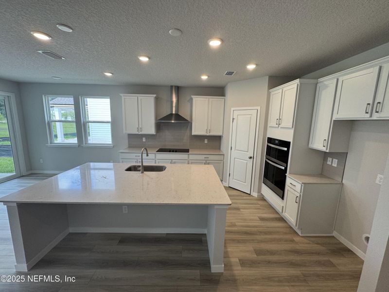 Furnished interior view inside a new home in Oak Creek Preserve, Jacksonville (Image 16). Furnished interior view inside a new home in Oak Creek Preserve, Jacksonville (Image 16).