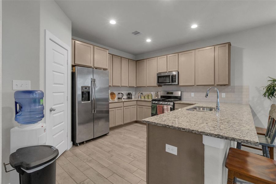 Furnished interior view inside a new home in Fairpark Village, Rosenberg (Image 12).