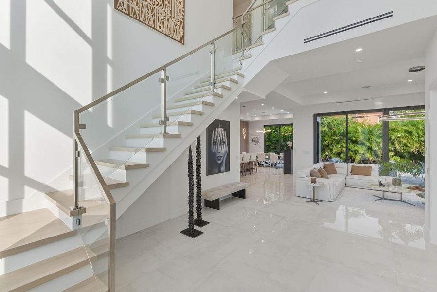 1050 NE 3rd Ave Boca Raton FL 78