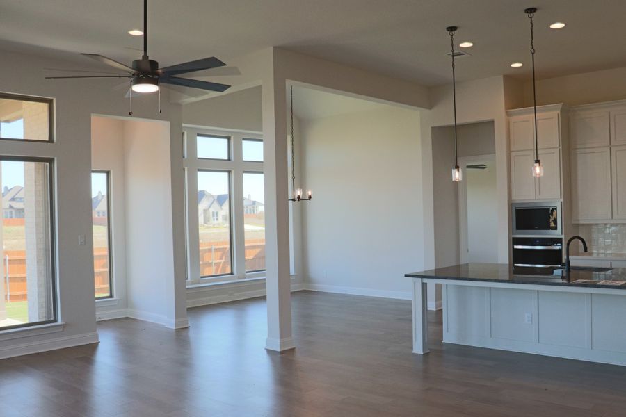Furnished interior view inside a new home in Bull Hide Estates, Hewitt (Image 4). Furnished interior view inside a new home in Bull Hide Estates, Hewitt (Image 4).