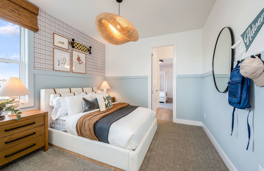 Representative furnished interior of a home built from the Berkley Grand by Pulte Homes in Two Rivers, Zephyrhills (Image 29).