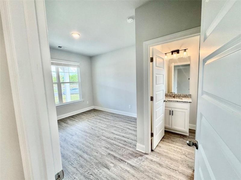 Spacious, unfurnished interior of a new home in , Bonaire (Image 28).