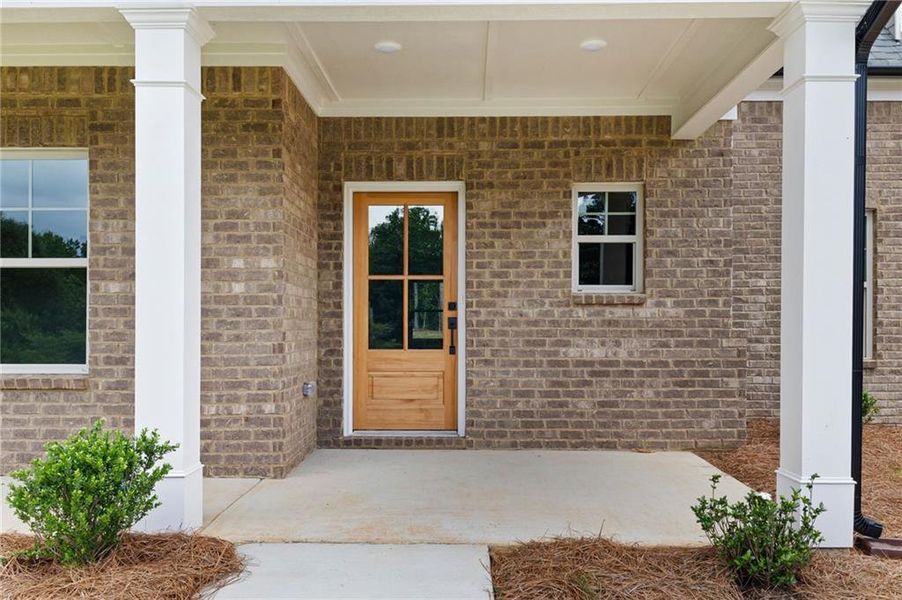 Exterior details and patio area of a home in , Dallas (Image 3).