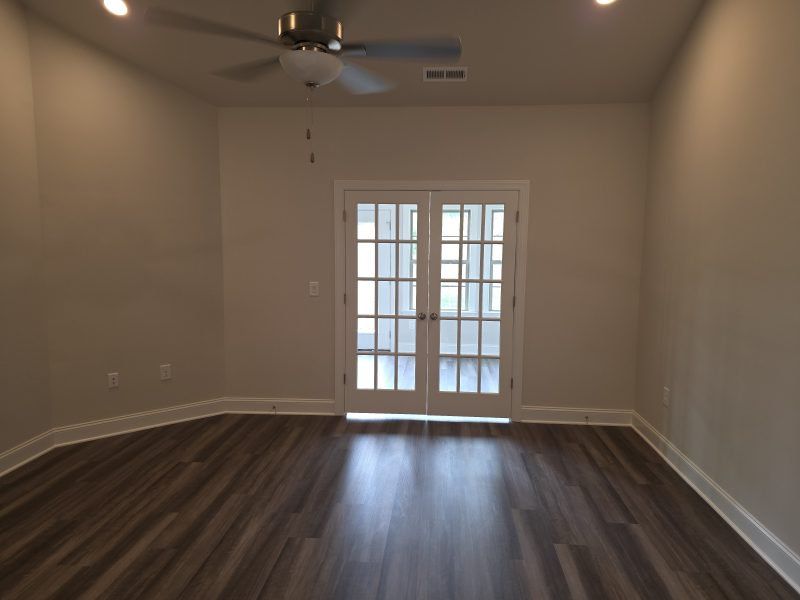 Spacious, unfurnished interior of a new home in Northborough, Colfax (Image 26).