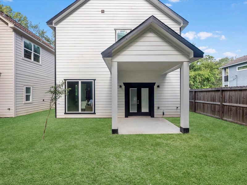 Exterior details and patio area of a home in , Houston (Image 3).