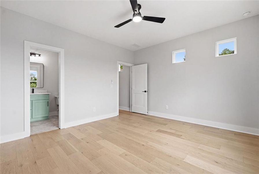 Spacious, unfurnished interior of a new home in , Gainesville (Image 39). Spacious, unfurnished interior of a new home in , Gainesville (Image 39).