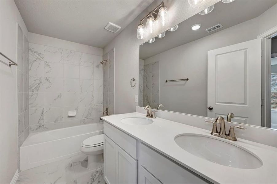 Furnished interior view inside a new home in Sagebrook, Argyle (Image 18).