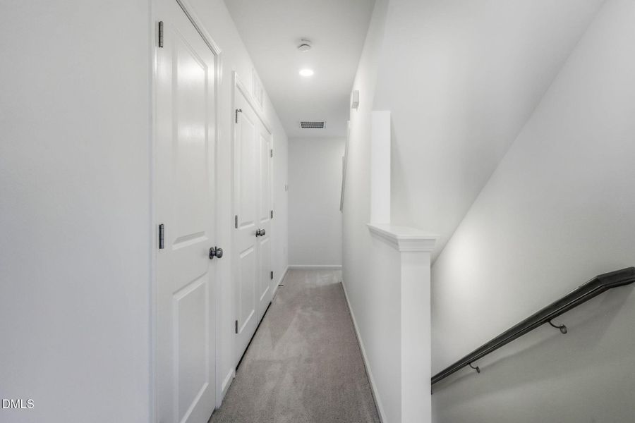 SUN_ElmGrove_Pic_Jackson_QMI_25_Hall_1of