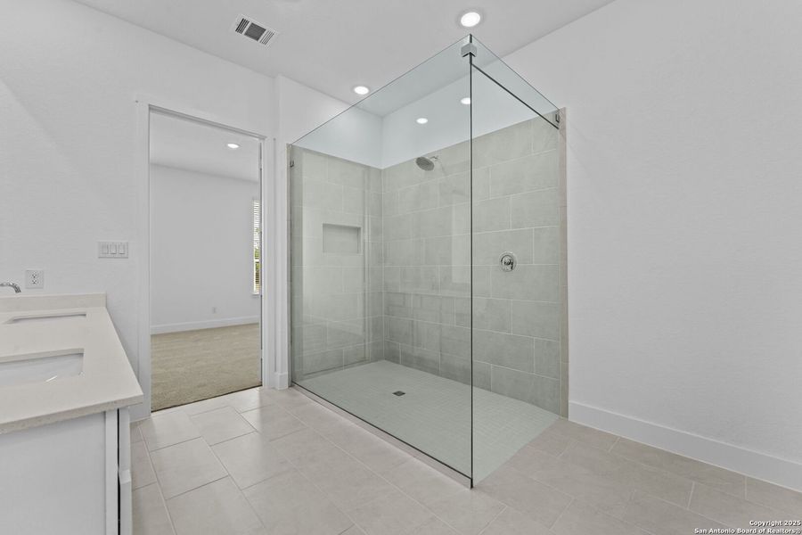 Furnished interior view inside a new home in , New Braunfels (Image 8).