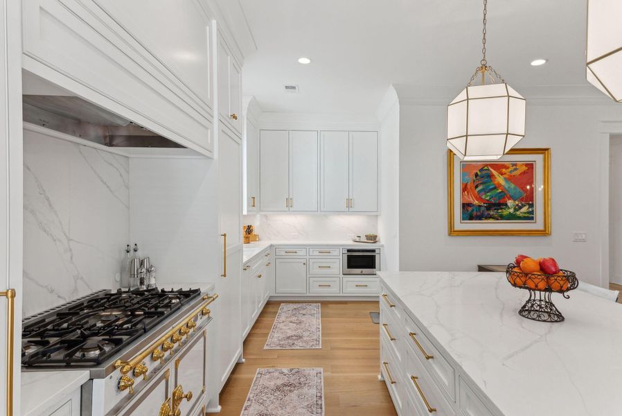 Furnished interior view inside a new home in Daniel Island Park, Charleston (Image 13).