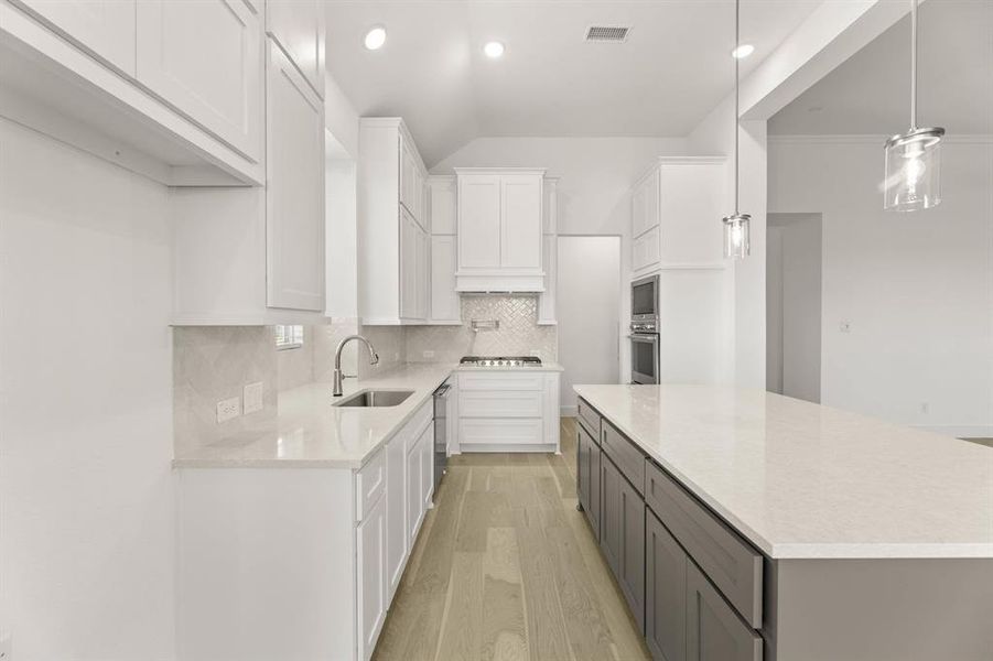 16_621 Hidden Lakes-Kitchen-3 16_621 Hidden Lakes-Kitchen-3