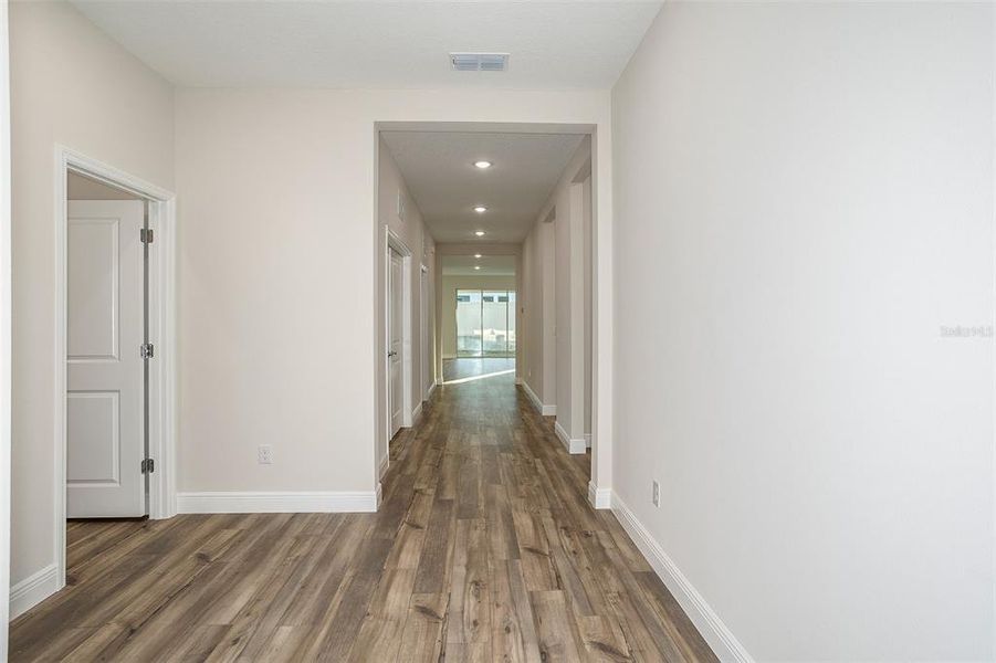 Spacious, unfurnished interior of a new home in Pasadena Woods, Dade City (Image 13). Spacious, unfurnished interior of a new home in Pasadena Woods, Dade City (Image 13).