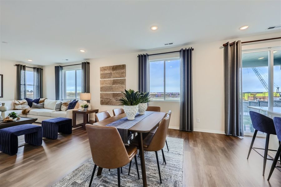 4806 truscott road - web quality - 005 - 07 dining room