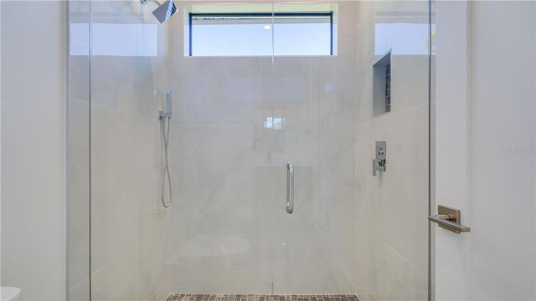 Close-up of interior finishes inside a home in , Lehigh Acres (Image 15).