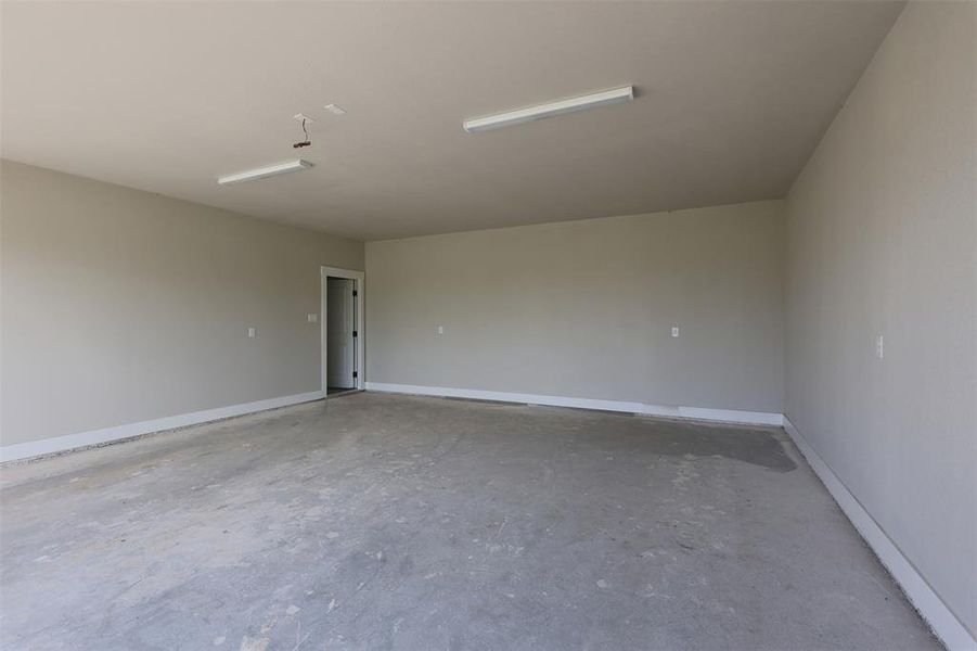 Spacious, unfurnished interior of a new home in , Whitney (Image 22).