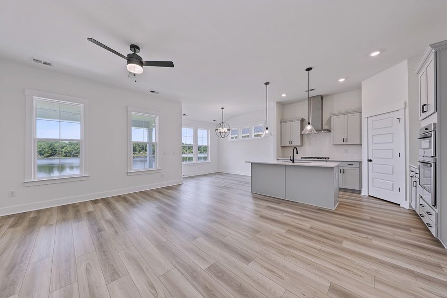 Spacious, unfurnished interior of a new home in Arcadia, Myrtle Beach (Image 27). Spacious, unfurnished interior of a new home in Arcadia, Myrtle Beach (Image 27).
