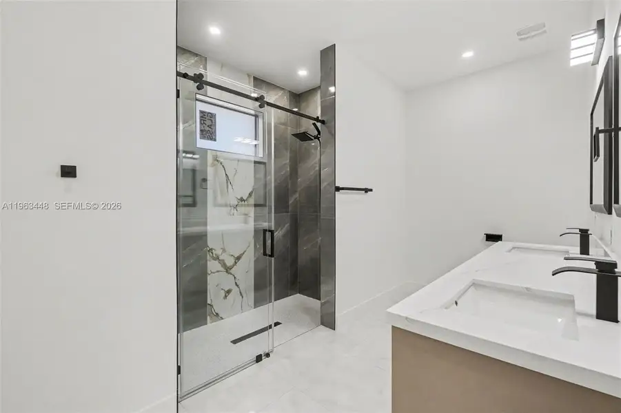 Furnished interior view inside a new home in , Lehigh Acres (Image 5).