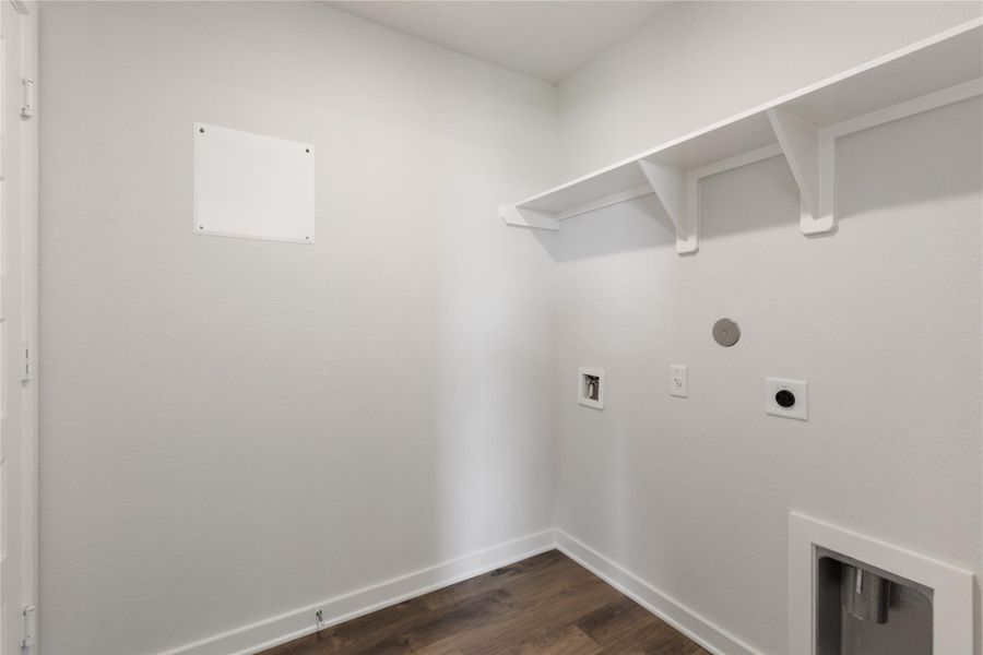 Spacious, unfurnished interior of a new home in Rockbridge East, Huntsville (Image 29).