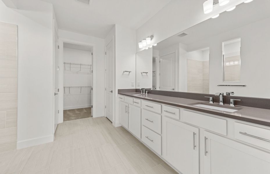 Furnished interior view inside a new home in Del Webb Oak Creek, North Fort Myers (Image 10).