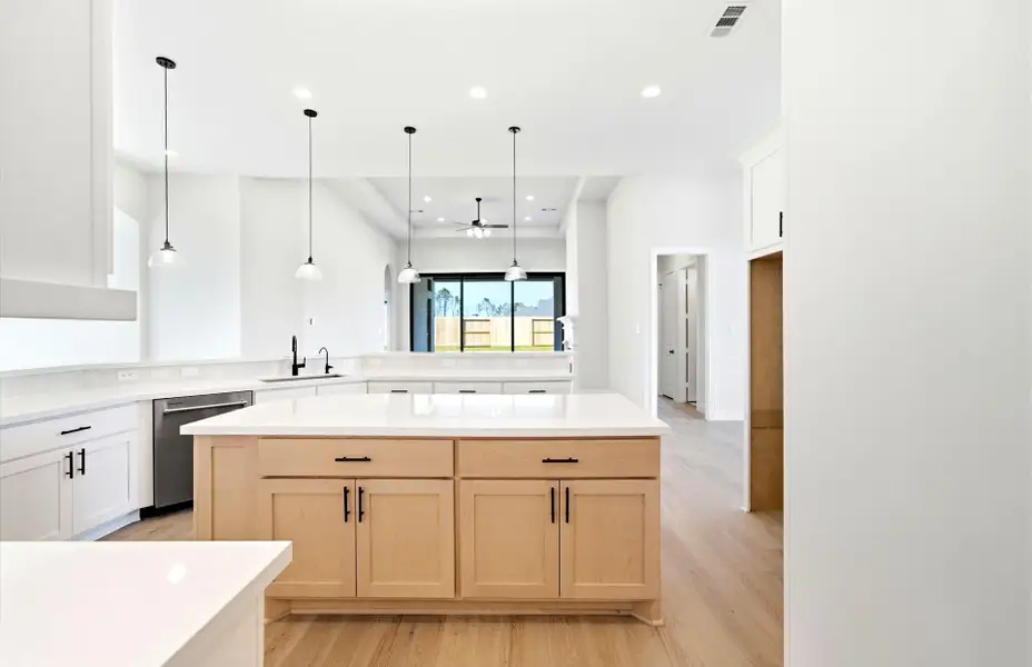 Furnished interior view inside a new home in The Highlands 55′, Porter (Image 12).