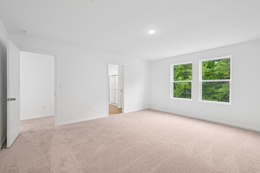 Representative unfurnished interior of a home built from the Brooke by Ashton Woods in Middleton Farms, Middlesex (Image 25).