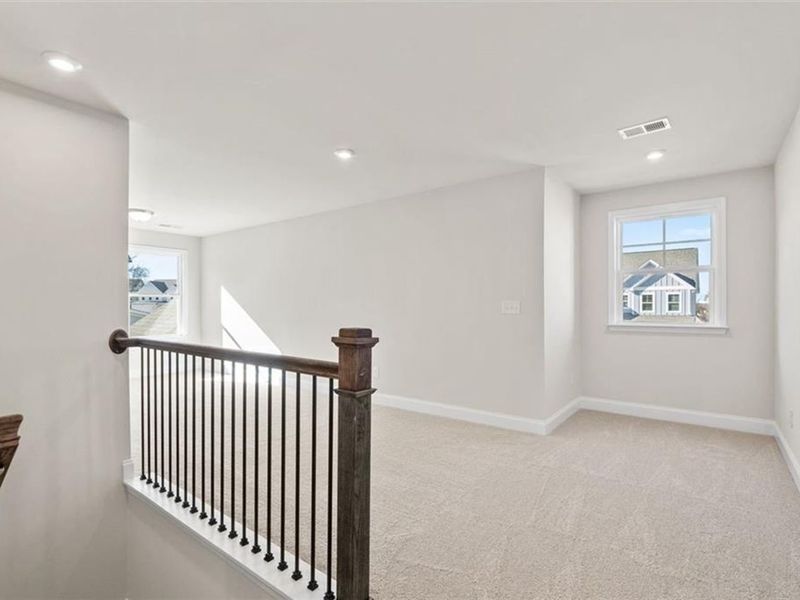 Spacious, unfurnished interior of a new home in Wehunt Meadows, Hoschton (Image 29).