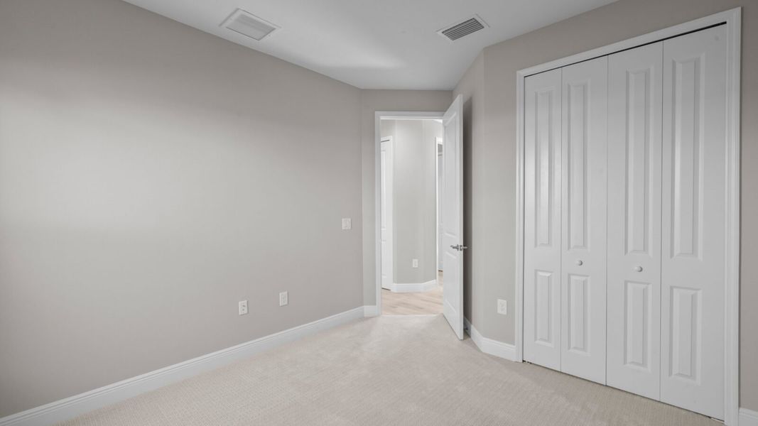 Spacious, unfurnished interior of a new home in Verandah, Fort Myers (Image 29).