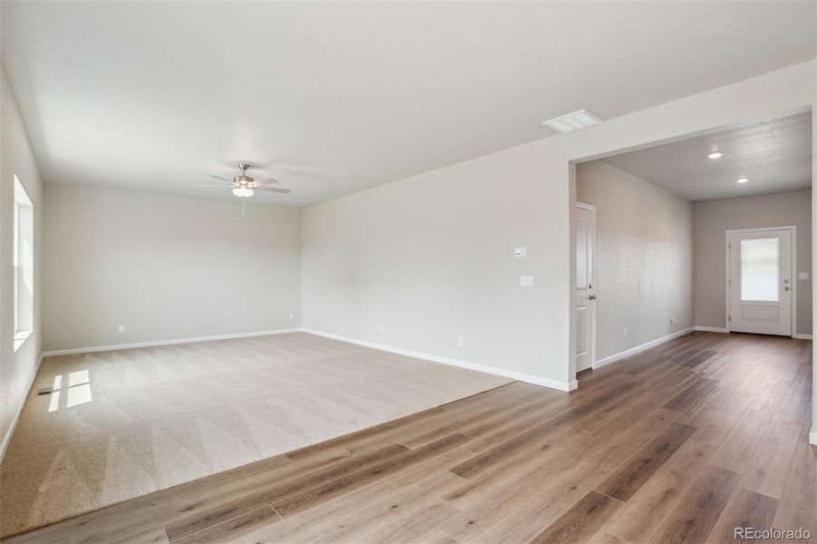 Spacious, unfurnished interior of a new home in , Severance (Image 15).