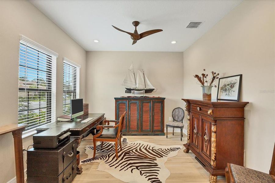Furnished interior view inside a new home in , Englewood (Image 4).