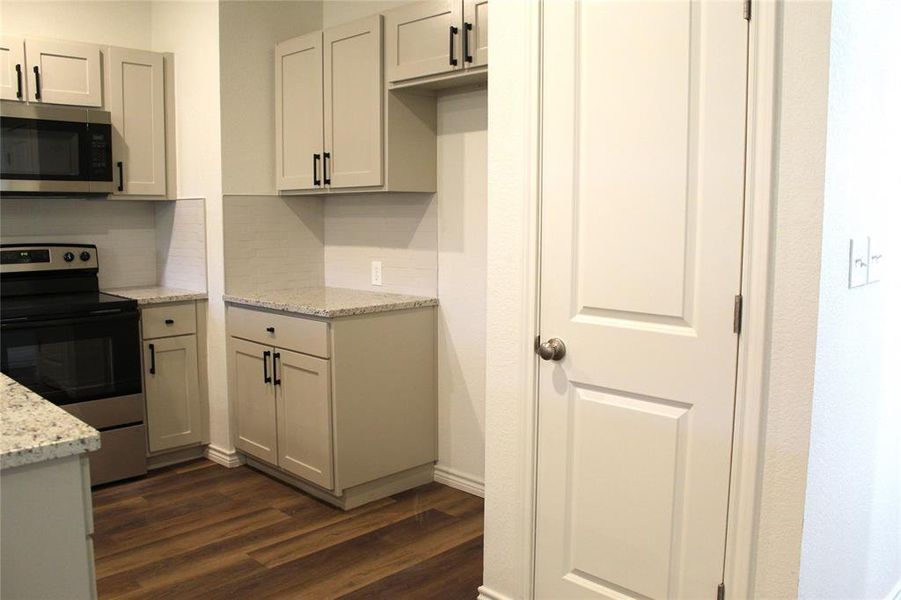 Furnished interior view inside a new home in , Stephenville (Image 8).