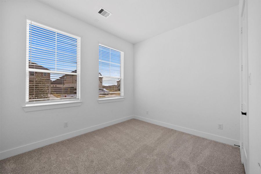 Spacious, unfurnished interior of a new home in Jubilee, Hockley (Image 16).