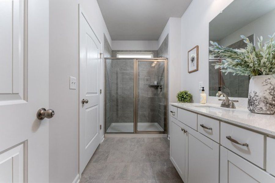 Furnished interior view inside a new home in Cantigny Park, Clarksville (Image 16).