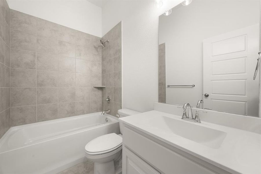 4532 Lyre Leaf- Bathroom 4532 Lyre Leaf- Bathroom