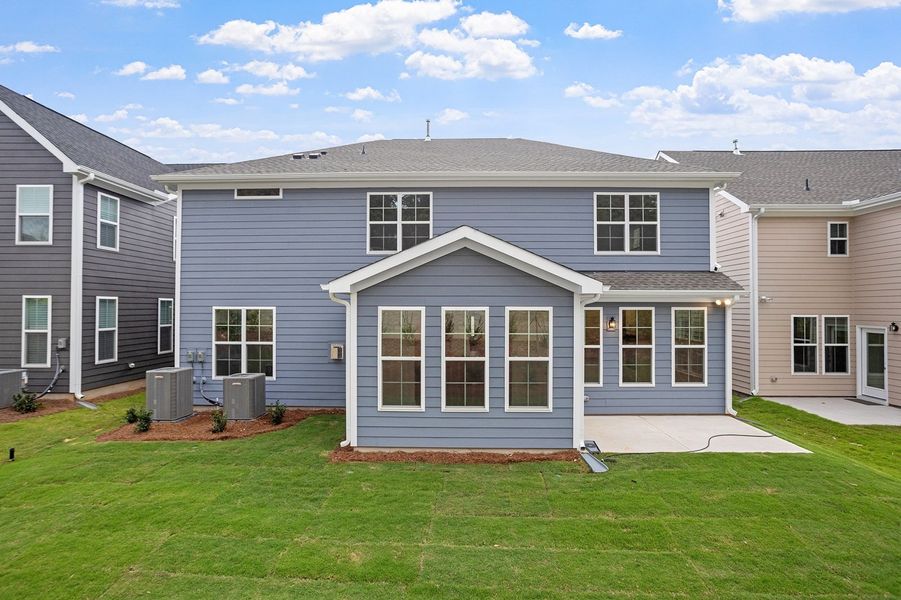 Exterior details and patio area of a home in Georgias Landing, Raleigh (Image 4).