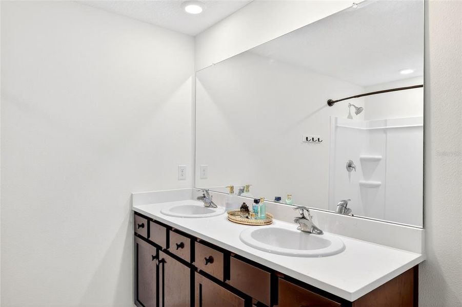 Close-up of interior finishes inside a home in Ocala Crossings South, Ocala (Image 21).