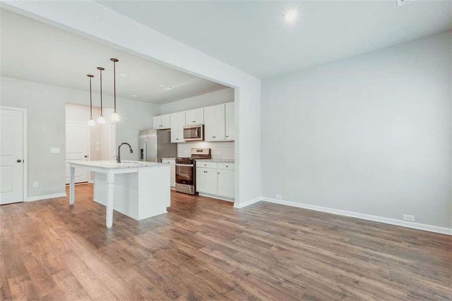 Furnished interior view inside a new home in The Reserve at Chapel Hill Phase II, Douglasville (Image 4). Furnished interior view inside a new home in The Reserve at Chapel Hill Phase II, Douglasville (Image 4).