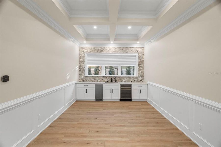 Spacious, unfurnished interior of a new home in , Safety Harbor (Image 44).