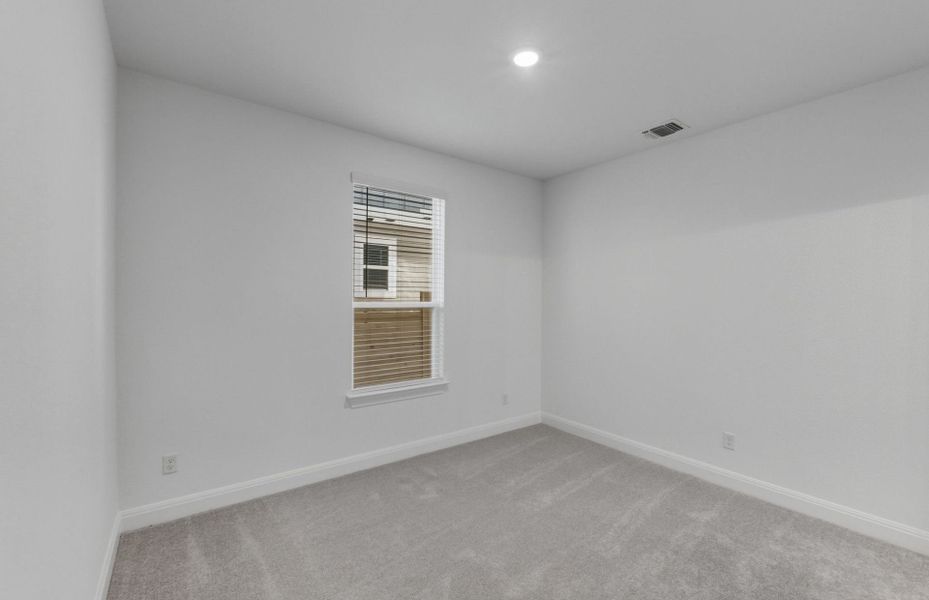 Spacious, unfurnished interior of a new home in Horizon Lake, Leander (Image 12).