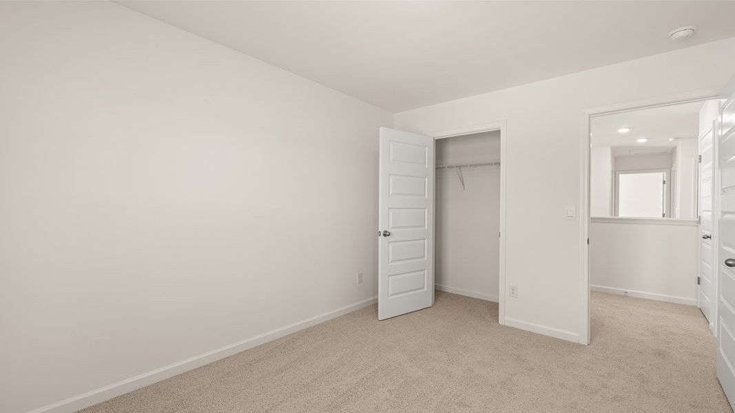 Representative unfurnished interior of a home built from the Aisle by D.R. Horton in Shoal Creek, Hampton (Image 26).