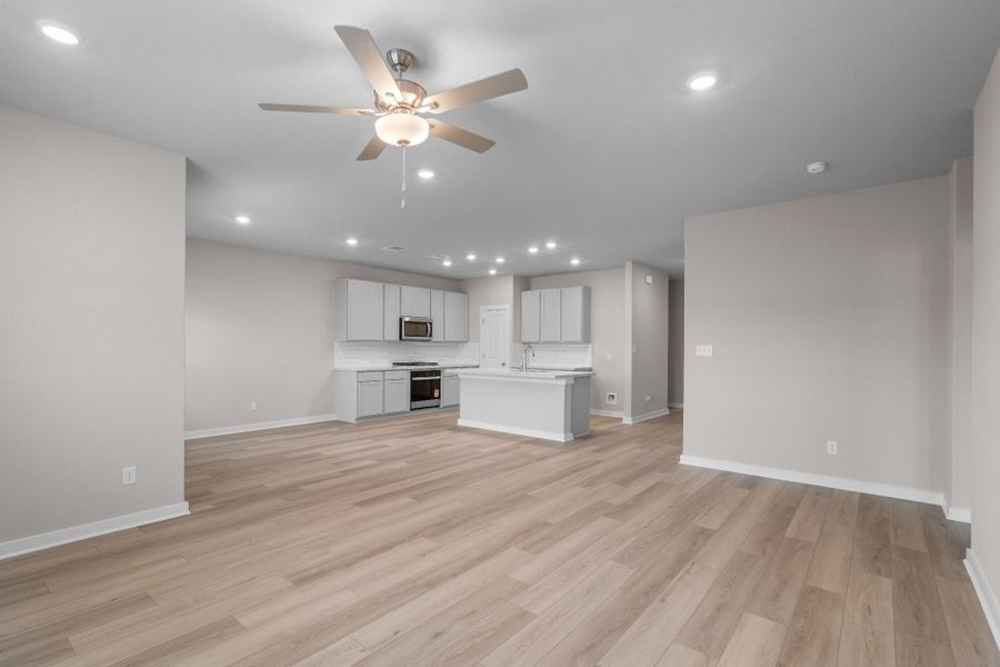 New Home in Cedar Creek, TX.  - Slide 15