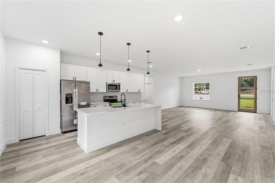 Furnished interior view inside a new home in , Ocala (Image 8).