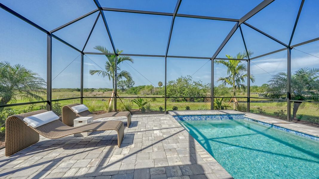 Representative exterior details of a home built from the Endless Summer 4 by Neal Communities in Vistera of Venice, Venice (Image 24).