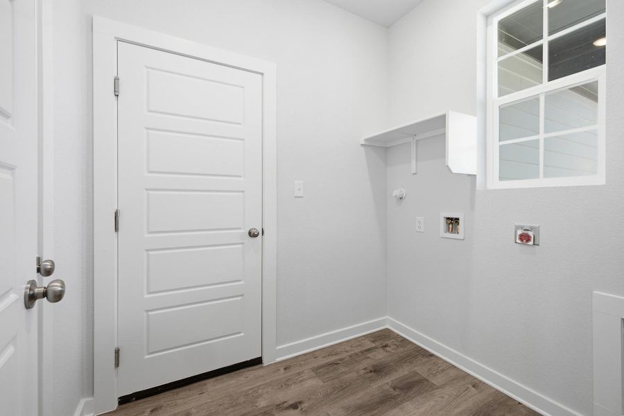Spacious, unfurnished interior of a new home in Stallion Run, Buda (Image 23). Spacious, unfurnished interior of a new home in Stallion Run, Buda (Image 23).