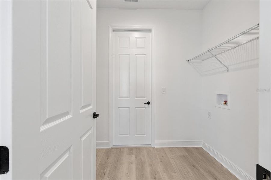 Spacious, unfurnished interior of a new home in , Ocala (Image 34).