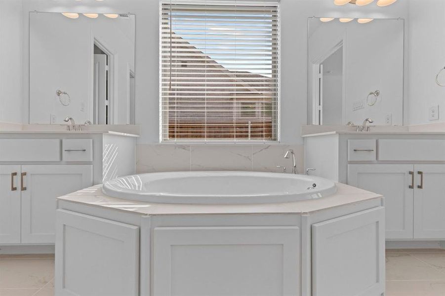 DAL_South Pointe_Bremond_2209 Birch Street (21) DAL_South Pointe_Bremond_2209 Birch Street (21)